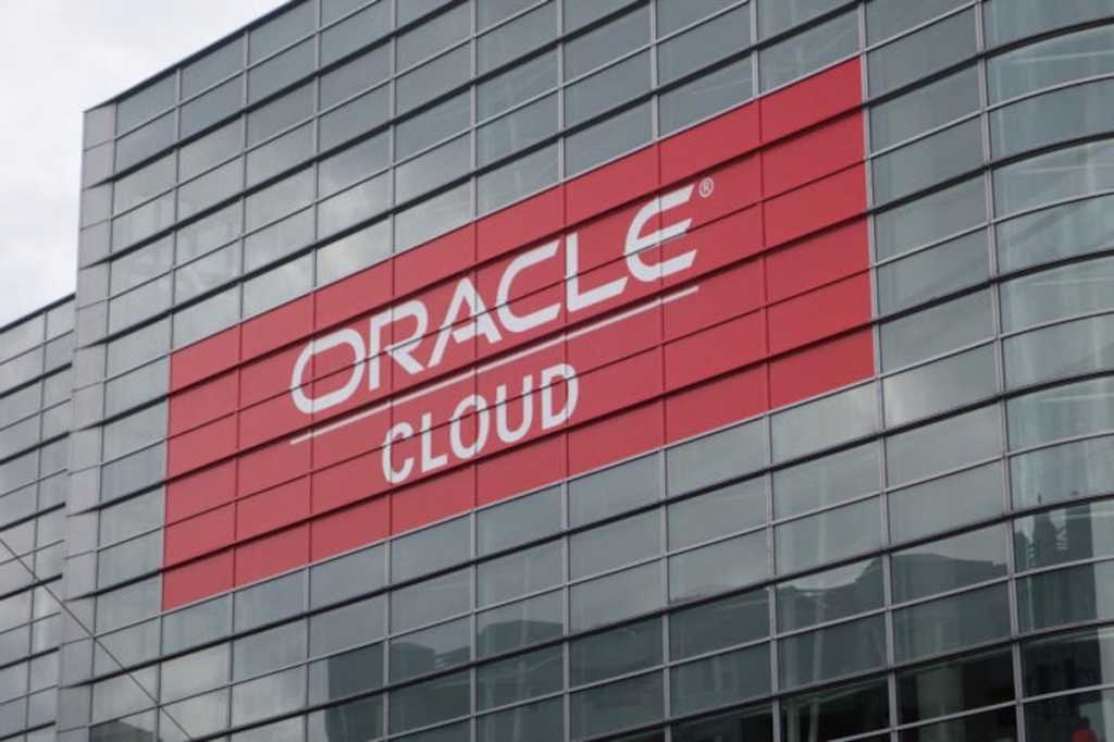 Image: A third of Oracle revenue now comes from cloud services