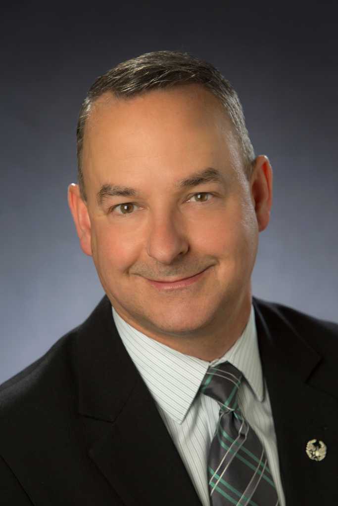 Steve Young, vicepresidente de tecnología e innovación, VIA Metropolitan Transit