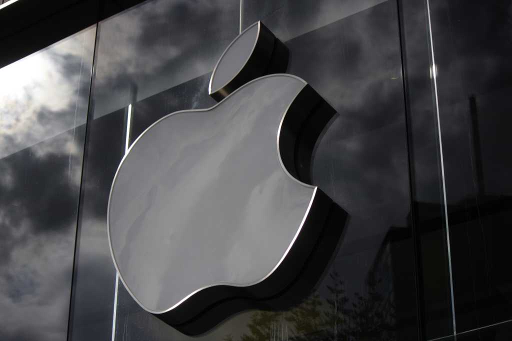 Image: 3+ reasons Apple might want to make its own server chips