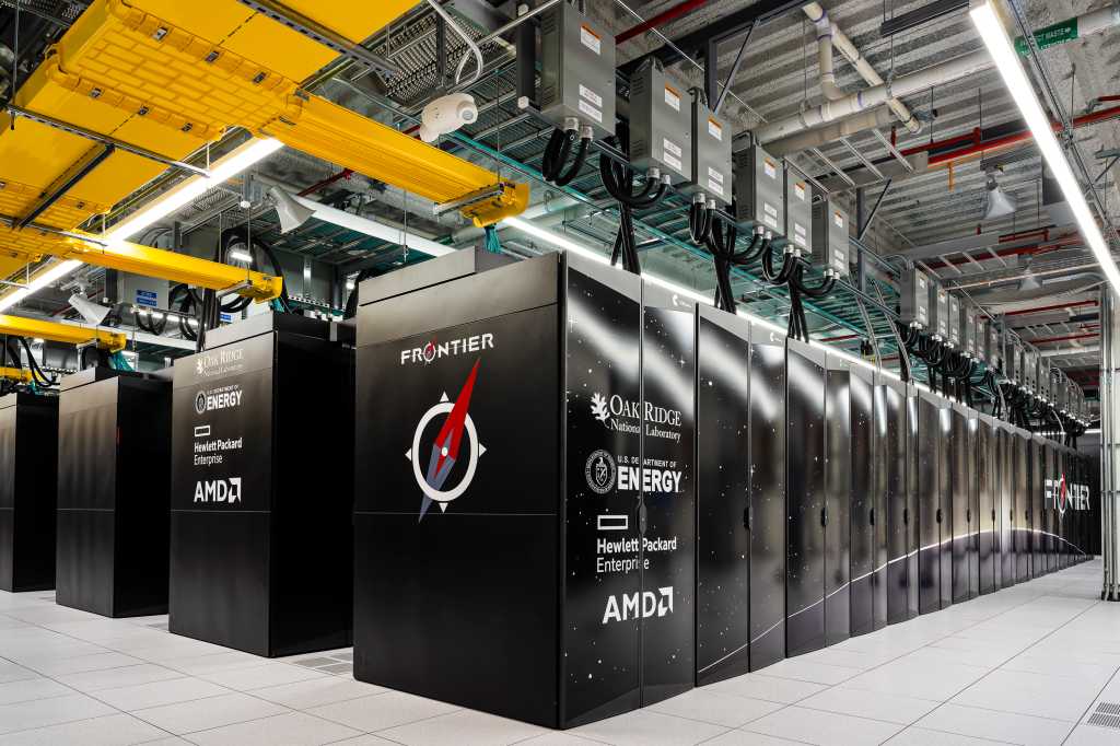 Image: Oak Ridge seeks next-level supercomputer to blow away Frontier