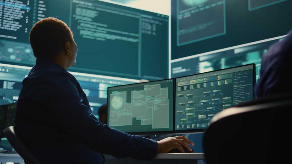 Image: Huntress expands ITDR capabilities to combat credential theft and BEC