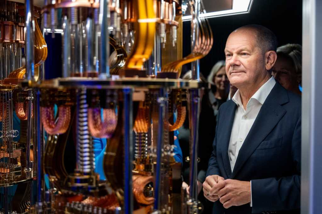 Image: IBM opens first quantum computing center in Europe