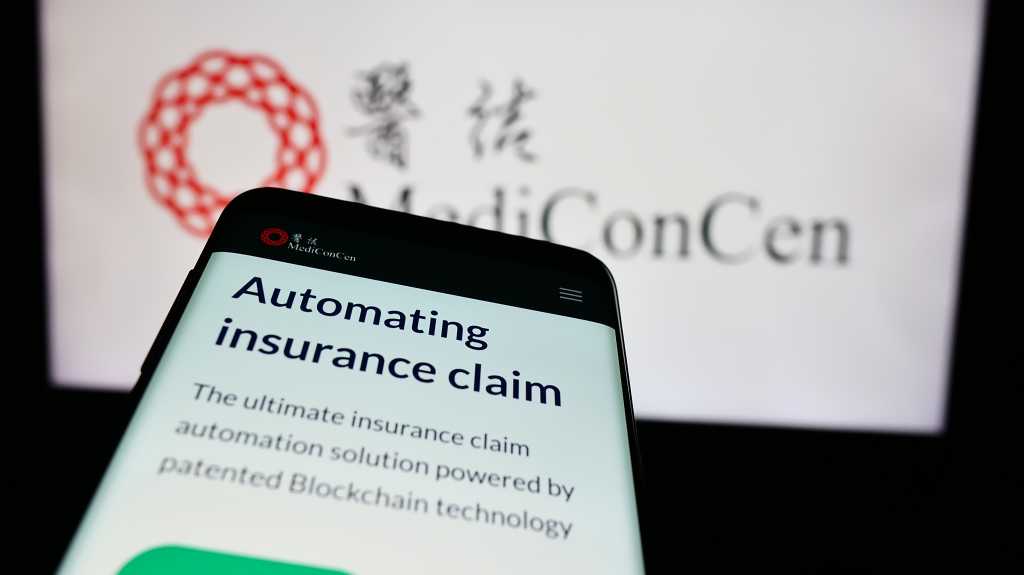 Image: After shooting, UnitedHealthcare comes under scrutiny for AI use in treatment approval