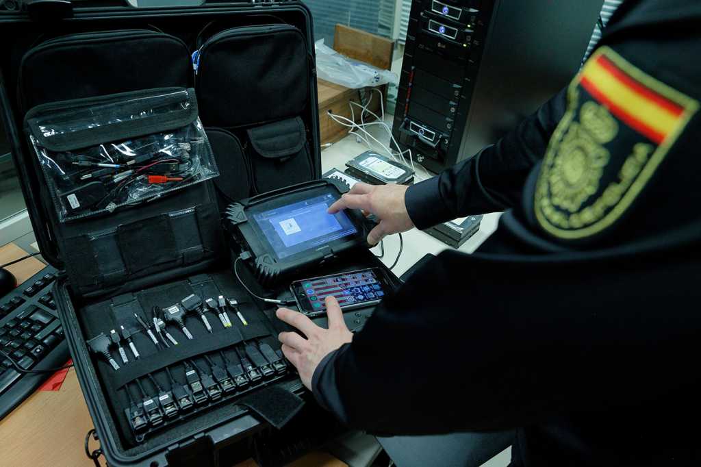 Image: Police arrest teenager suspected of hacking NATO and numerous Spanish institutions