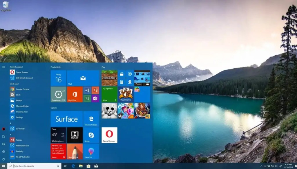 Windows 10 main screen with start 