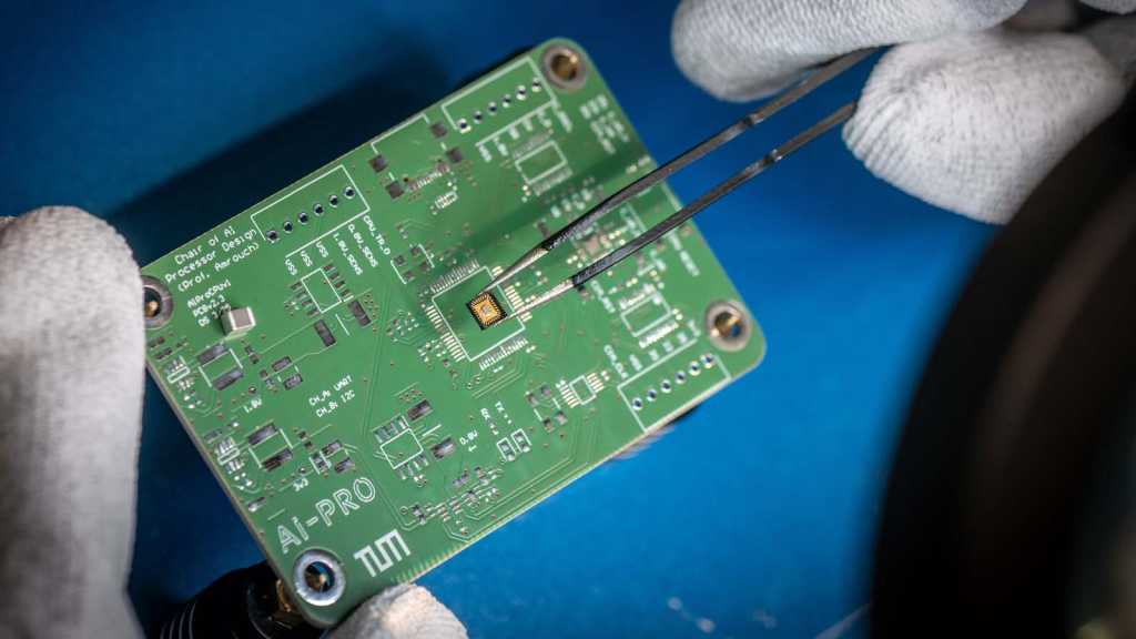 Image: Digitale SouverÃ¤nitÃ¤t: KI-Chip Made in MÃ¼nchen