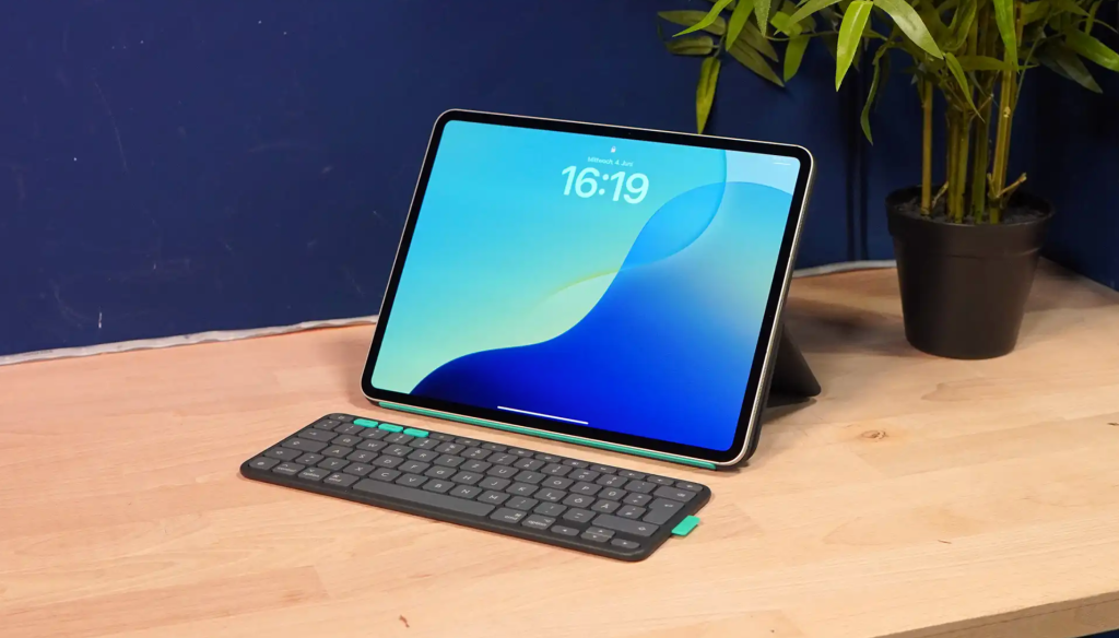 Image: Logitech Flip Folio im Test: iPad-HÃ¼lle mit abnehmbarer Bluetooth-Tastatur