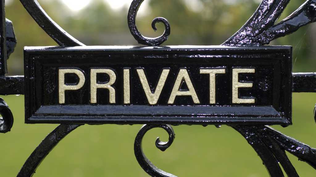 Private Gate 16z9